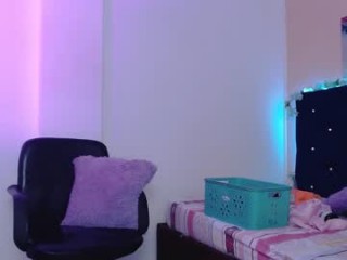 sol_stephanny broadcast cum shows featuring this hottie shamelessly getting an incredible orgasm