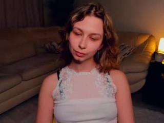 phyllisfunnell  webcam sex